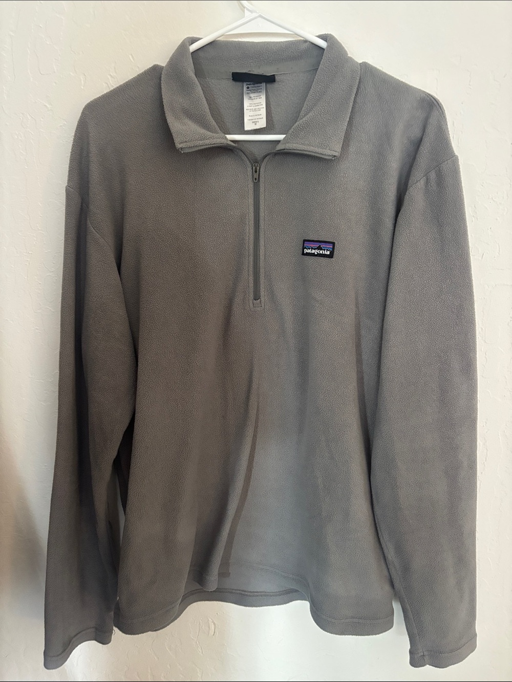 Patagonia Men’s Gray Zip-Up Fleece Pullover